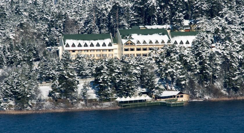 Grand Abant Hotel And Congress Center Exterior photo